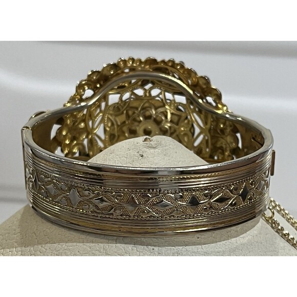 Victorian Goth Gold-tone Glass Carnelian Stone Clamper Bracelet Old Money - Picture 6 of 10